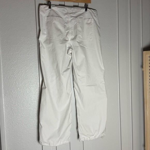 American Eagle Stretch Cargo Pants – White – Women's Large – Adjustable Hem - Picture 5 of 9